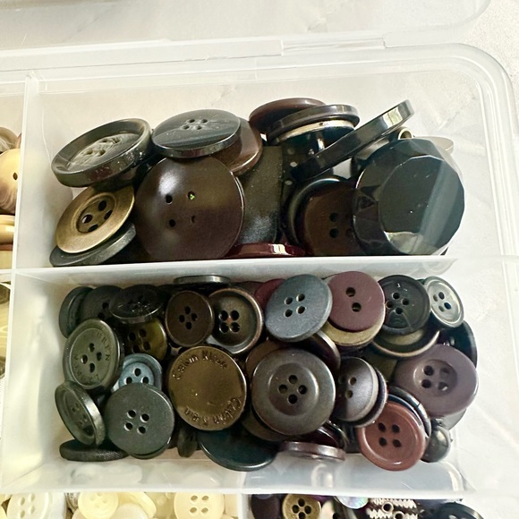 Buttons, Buttons & More Buttons - Picture 3 of 9